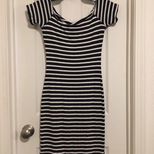 Fitted Monteau Los Angeles Dress